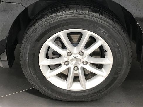 Used 2017 Dodge Journey SXT w/ Comfort/Convenience Group FWD image 10