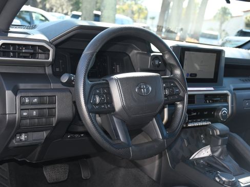 Certified 2025 Toyota Tacoma SR AWD/4WD image 8