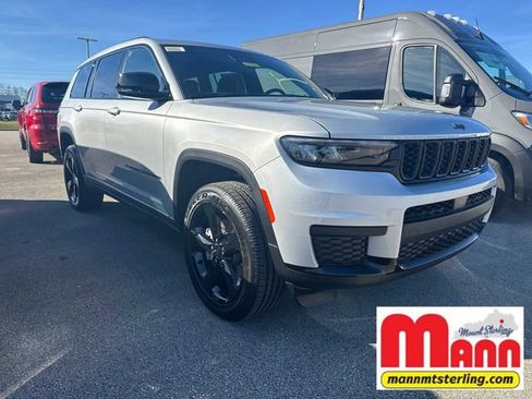 New 2025 Jeep Grand Cherokee L Altitude image 1