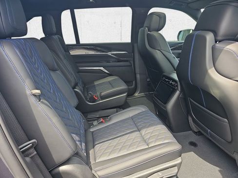New 2026 Cadillac Escalade IQ Sport 1 w/ LPO, ONYX Package image 11