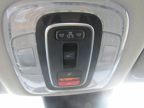 Used 2025 Hyundai Elantra Limited FWD image 24