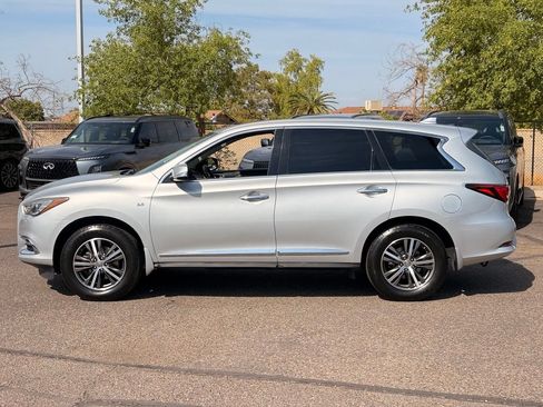 Used 2018 INFINITI QX60 Luxe AWD/4WD image 3
