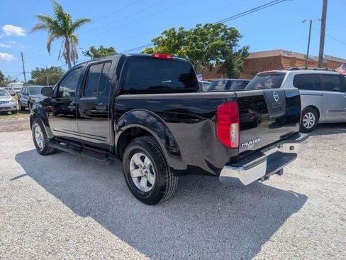 Used 2010 Nissan Frontier SE RWD image 5