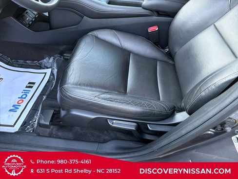 Used 2018 Honda HR-V EX-L image 11