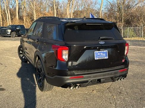 Certified 2023 Ford Explorer ST w/ Equipment Group 401A image 5