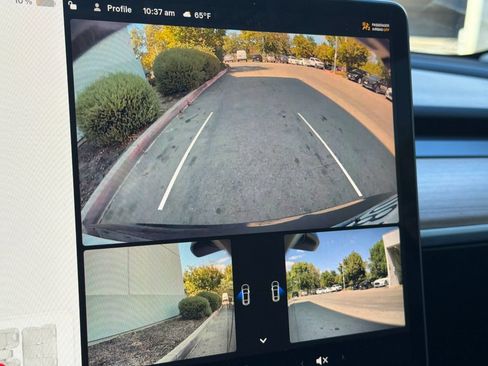 Used 2023 Tesla Model 3 Standard Range RWD image 26