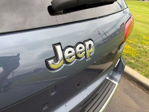 Used 2021 Jeep Grand Cherokee Limited w/ Premium Lighting Group AWD/4WD image 48