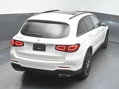 Used 2021 Mercedes-Benz GLC 300 w/ AMG Line image 45