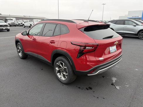 New 2026 Chevrolet Trax LT image 6