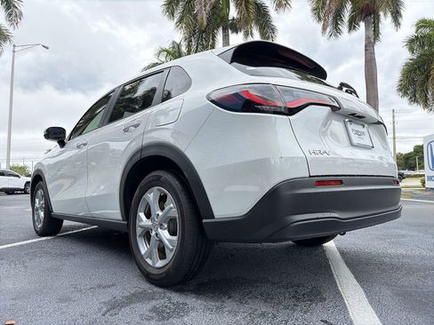 Certified 2025 Honda HR-V LX image 19