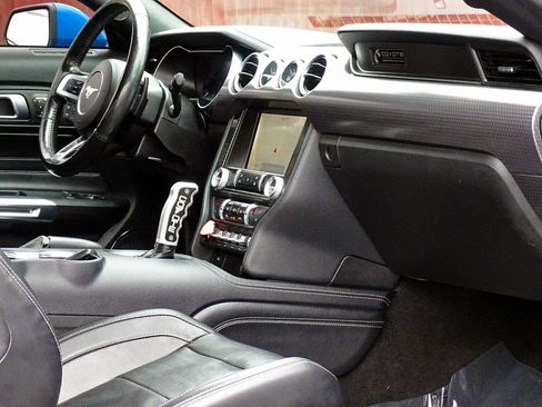 Used 2019 Ford Mustang GT Premium w/ GT Performance Package RWD image 40