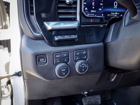 Used 2025 Chevrolet Silverado 2500 High Country w/ High Country Premium Package AWD/4WD image 22