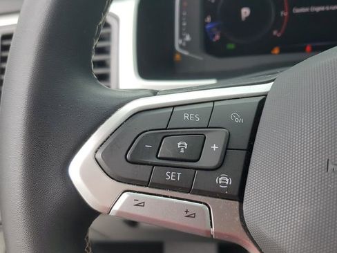 Used 2023 Volkswagen Atlas SE image 22