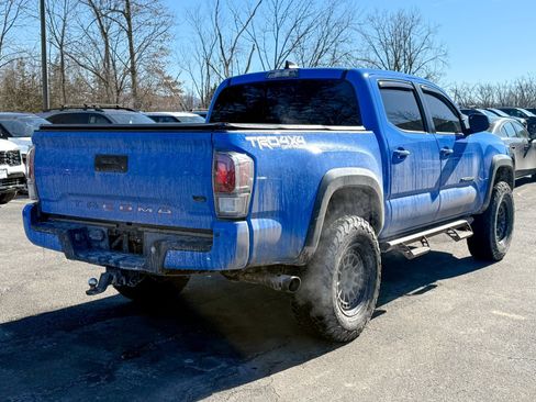 Used 2021 Toyota Tacoma TRD Off-Road w/ TRD Premium Off Road Package image 6
