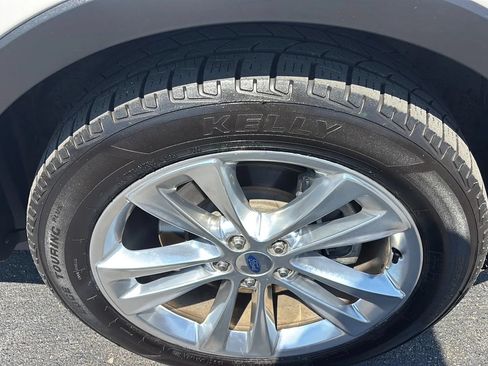 Used 2019 Ford Explorer XLT w/ Equipment Group 202A FWD image 35