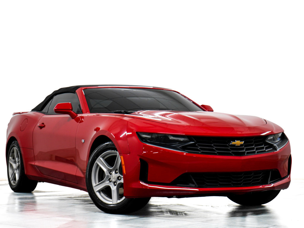 Used 2023 Chevrolet Camaro LT RWD image 1