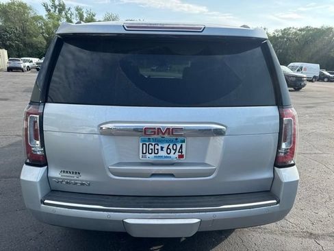 Used 2017 GMC Yukon Denali w/ Open Road Package AWD/4WD image 8