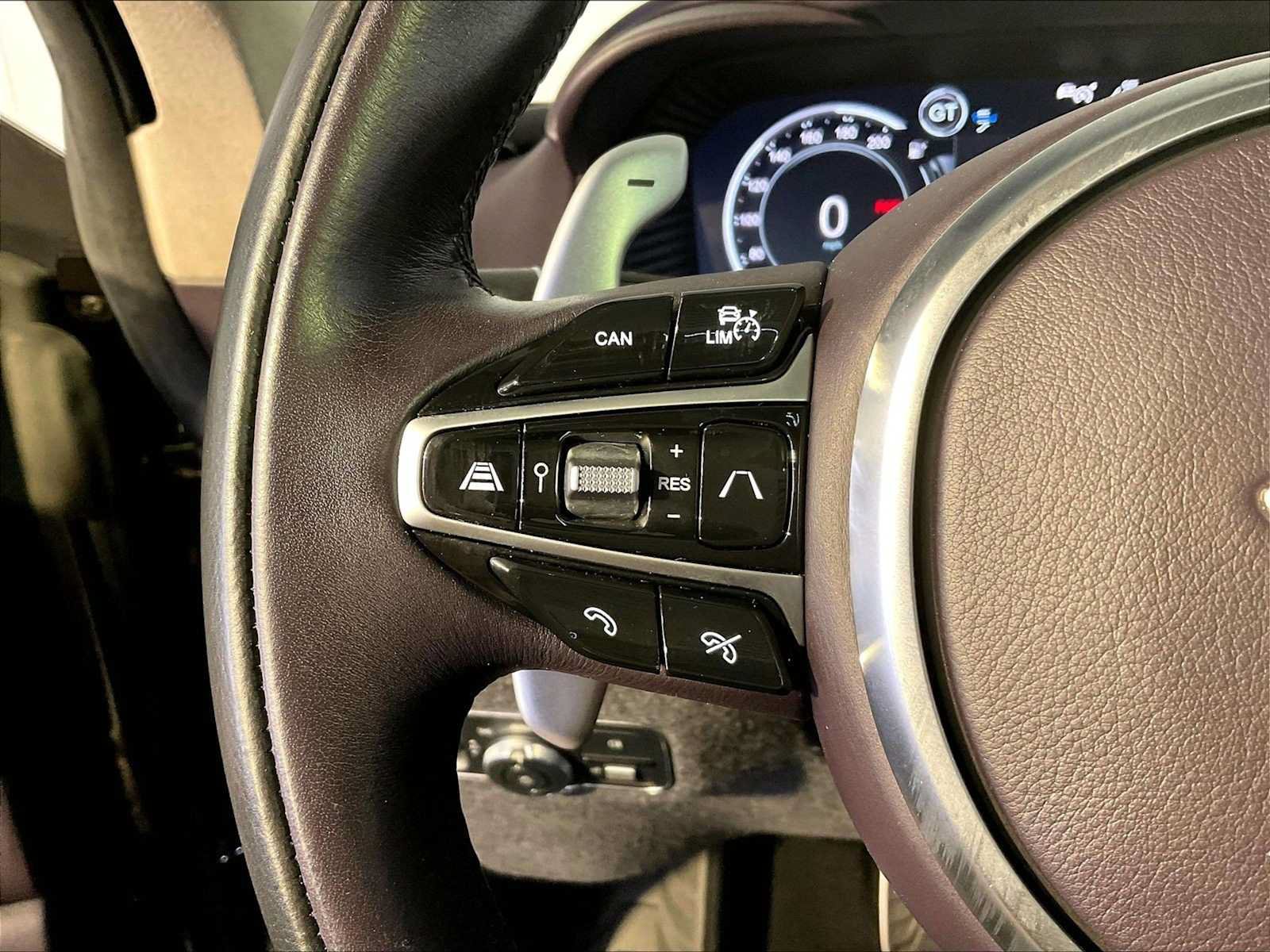 Used 2021 Aston Martin DBX AWD/4WD image 27