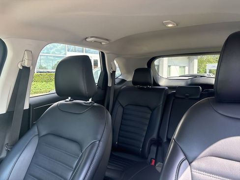 Used 2024 Ford Edge SEL AWD/4WD image 8