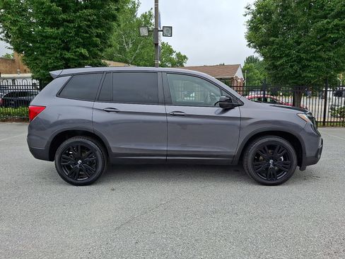 Used 2021 Honda Passport Sport image 7