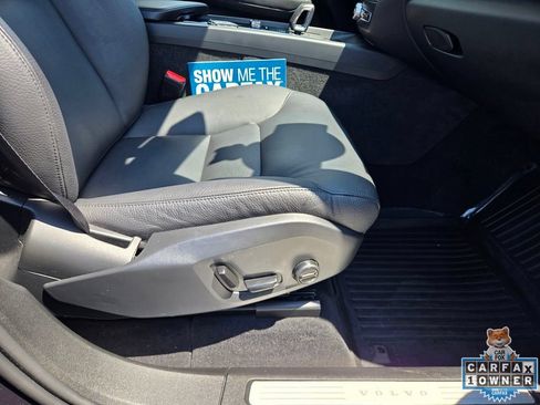 Used 2024 Volvo XC60 B5 Plus AWD/4WD image 48