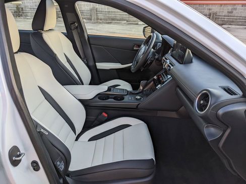 Used 2022 Lexus IS 350 F Sport image 23