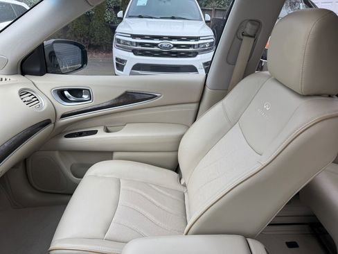 Used 2014 INFINITI QX60 AWD w/ Premium Package image 26