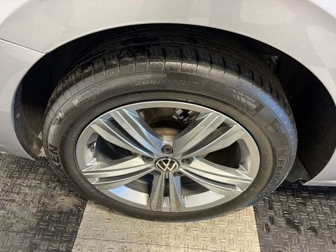 Certified 2024 Volkswagen Jetta SE FWD image 14
