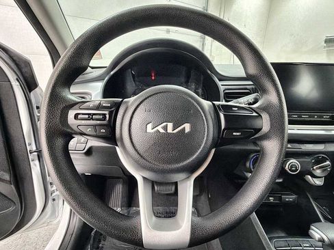 Used 2022 Kia Rio LX FWD image 16