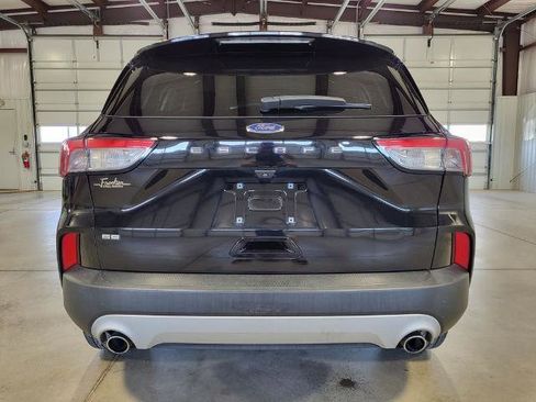 Used 2022 Ford Escape SE image 4