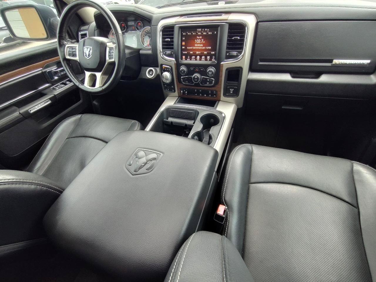 Used 2017 RAM 1500 Laramie w/ Convenience Group AWD/4WD image 43