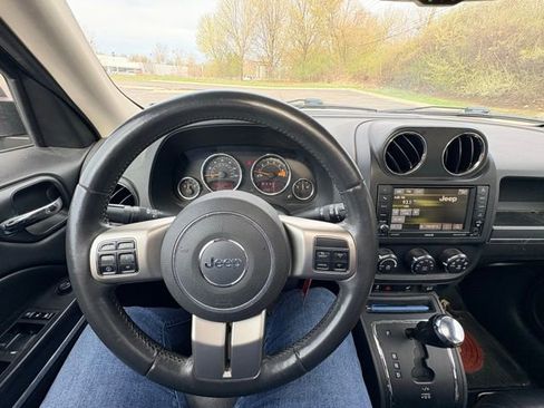 Used 2014 Jeep Patriot Limited w/ Sun/Sound Group image 14