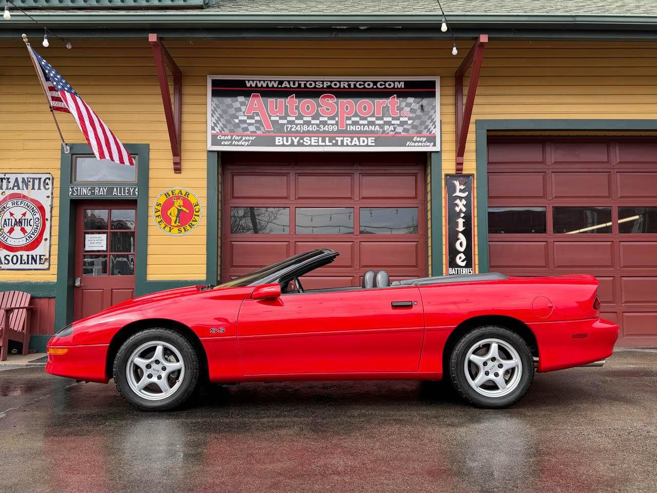 Used 1996 Chevrolet Camaro Z28 RWD image 12