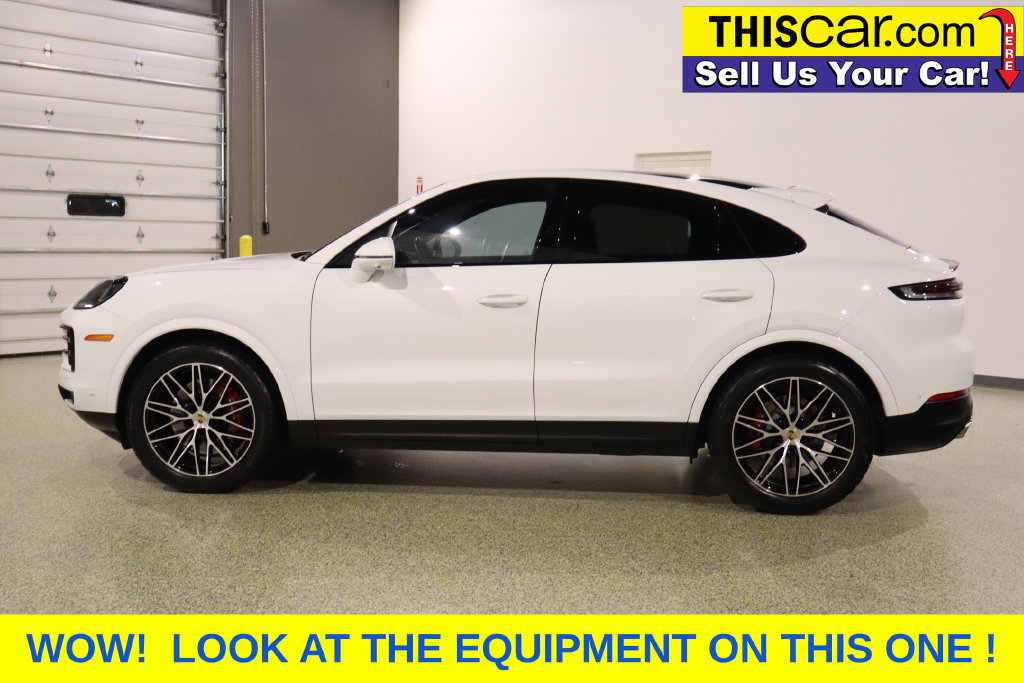 Used 2024 Porsche Cayenne Coupe AWD/4WD image 5