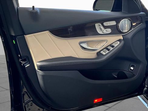 Used 2019 Mercedes-Benz C 300 Sedan image 22