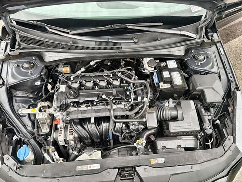 Used 2023 Hyundai Elantra SEL w/ Convenience Package image 17