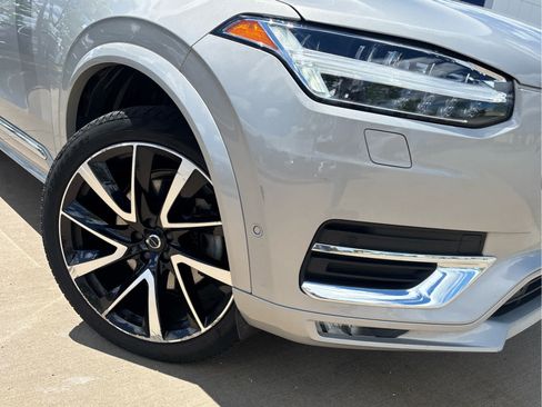 Used 2023 Volvo XC90 B5 Plus w/ Protection Package Premier AWD/4WD image 4