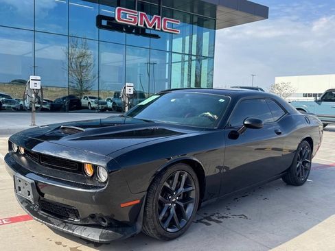Used 2019 Dodge Challenger GT w/ Blacktop Package RWD image 1