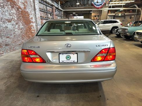 Used 2002 Lexus LS 430 image 4