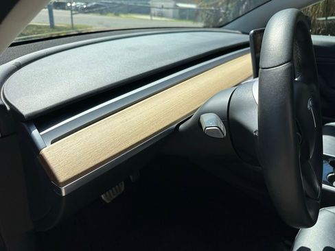 Used 2020 Tesla Model 3 Long Range image 23