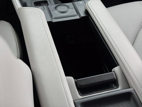 Certified 2025 Toyota Grand Highlander AWD Hybrid image 23