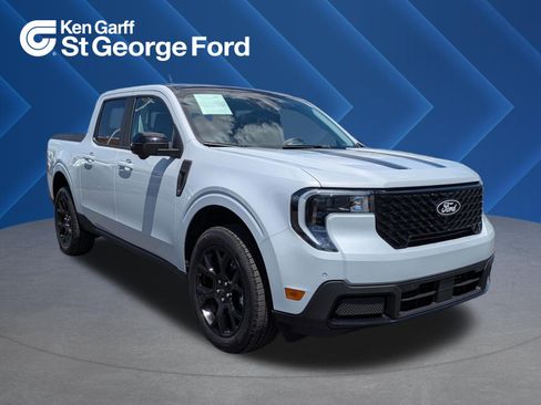 Certified 2025 Ford Maverick Lariat w/ Black Appearance Package AWD/4WD image 1