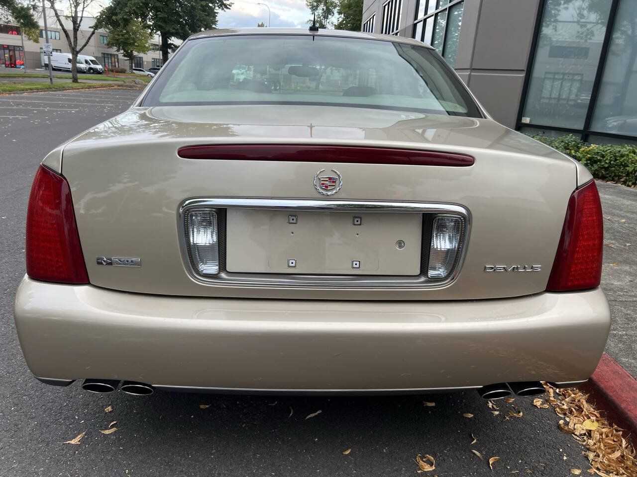 Used 2005 Cadillac De Ville FWD image 5