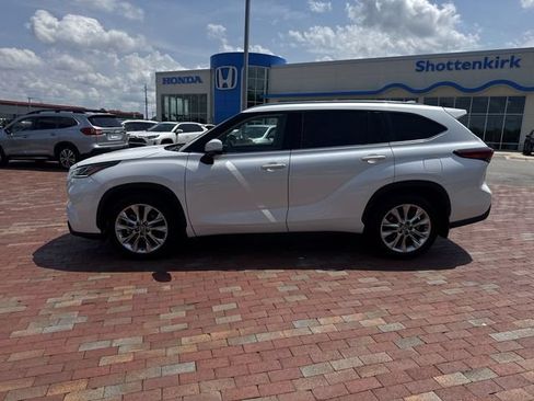 Used 2021 Toyota Highlander Limited AWD/4WD image 33