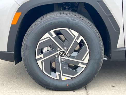 New 2026 Hyundai Tucson Blue SE image 25