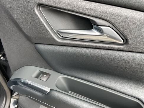 New 2026 Chevrolet Traverse LT w/ Midnight/Sport Edition image 40