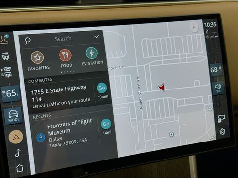 Used 2025 Land Rover Range Rover SE image 14