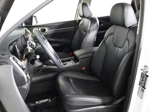 Used 2023 Kia Sorento S AWD/4WD image 31