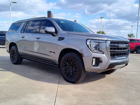 Used 2021 GMC Yukon XL AT4 w/ AT4 Premium Package image 13