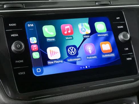 Used 2024 Volkswagen Tiguan SE FWD image 18